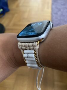 Cinturino dell'Apple Watch Heavenly Howlite photo review