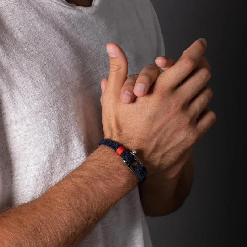 alchor-navy-952492 alchor-navy-952492