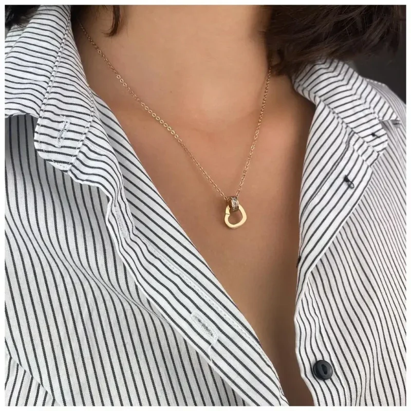 Olivia-nyl-2-800x800 Olivia-nyl-2-800x800